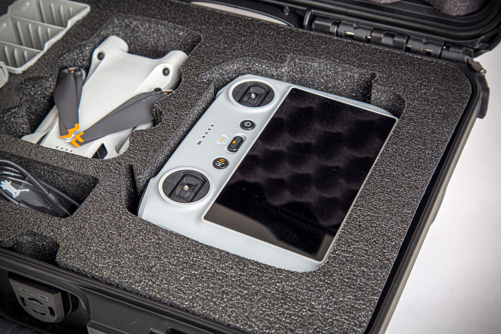 Equipped with a waterproof and indestructible NK-7 resin shell and PowerClaw superior latches, photographers, videographers, drone pilots, and enthusiasts trust NANUK to protect their DJI™ Mini 3 Pro.
